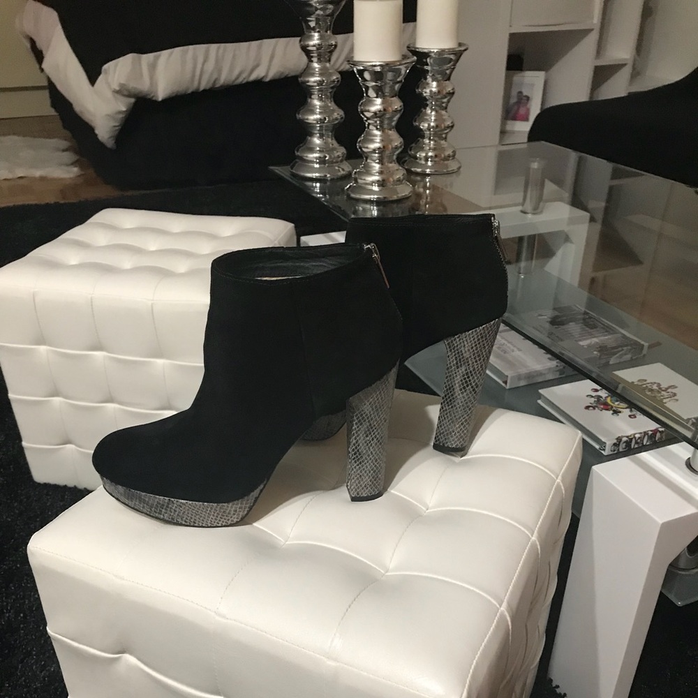 Michael kors Lesley booties